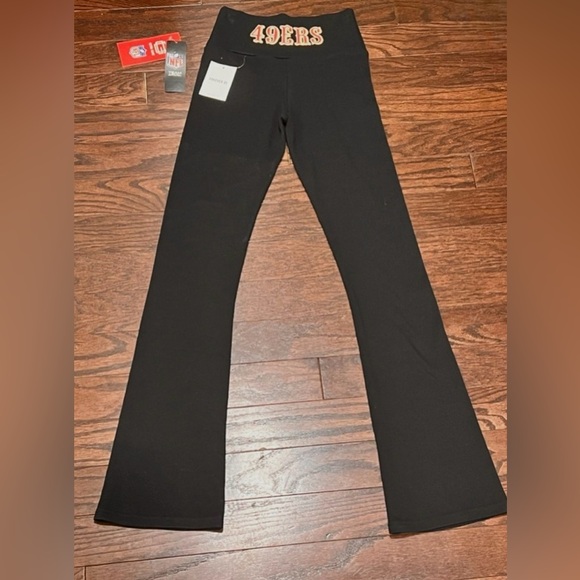 San Francisco 49ers Pants - Forever 21 NFL San Francisco 49ers Flare Leggings Women’s XS NWT